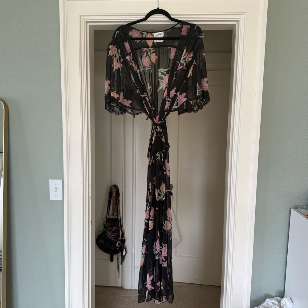 Vintage NATORI Floral Sheer Kimono